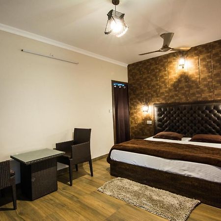 Sahastradhara Riverresort Dehradun Esterno foto